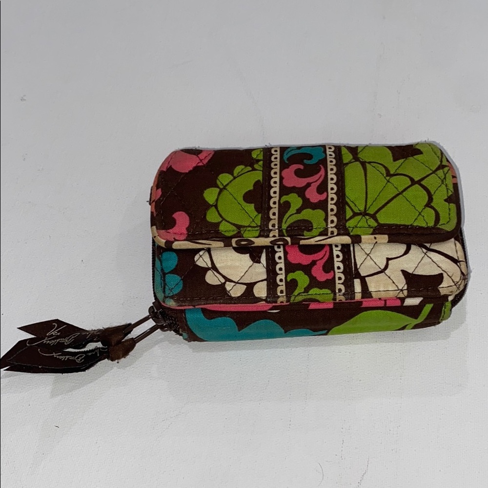 Vera Bradley All Around Wallet in Lola Print, Quilted Brown & Green Pattern VGUC